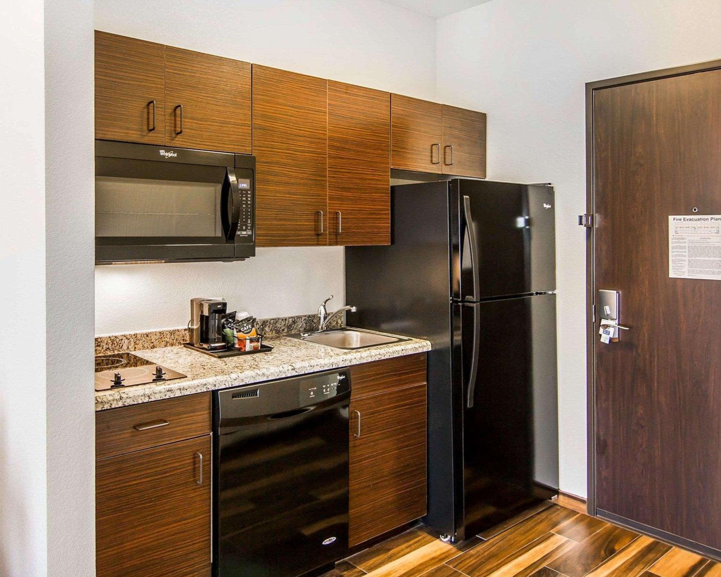 Mainstay Suites Lufkin Exteriör bild